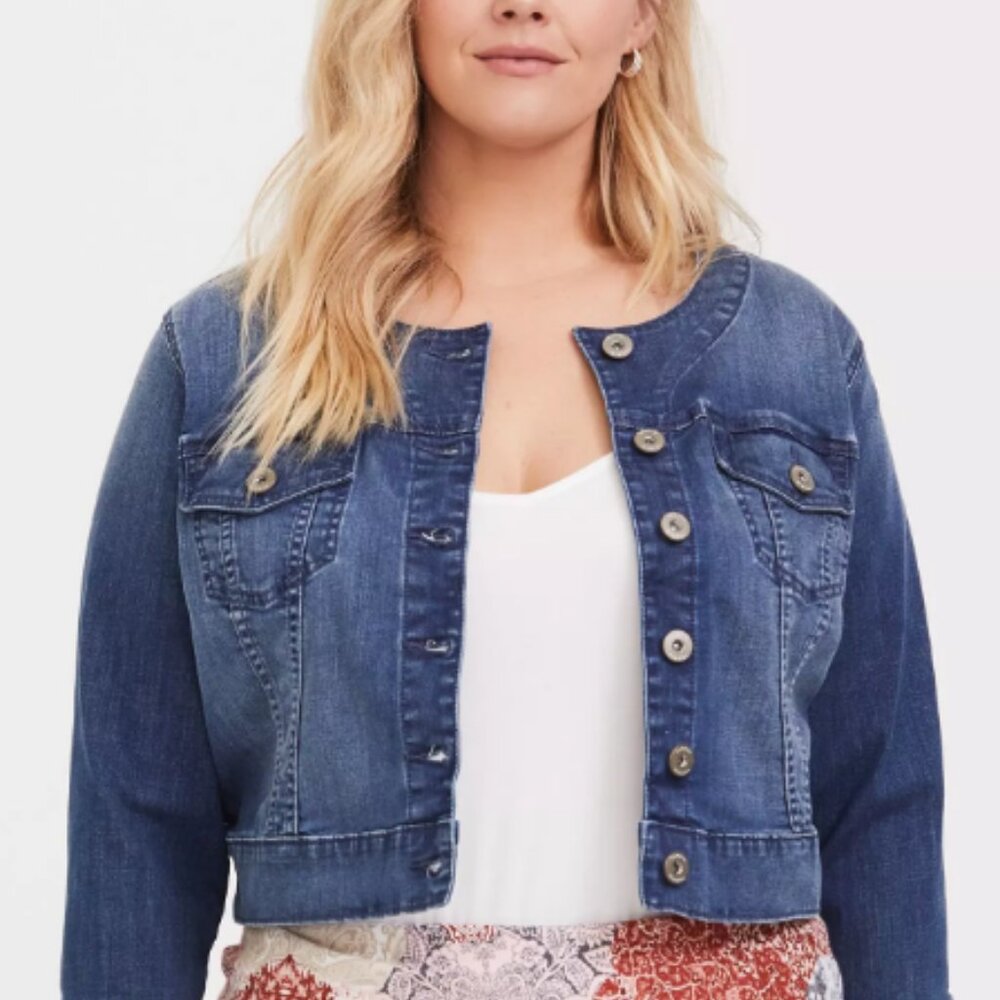Torrid Cropped Denim Jacket Size 3